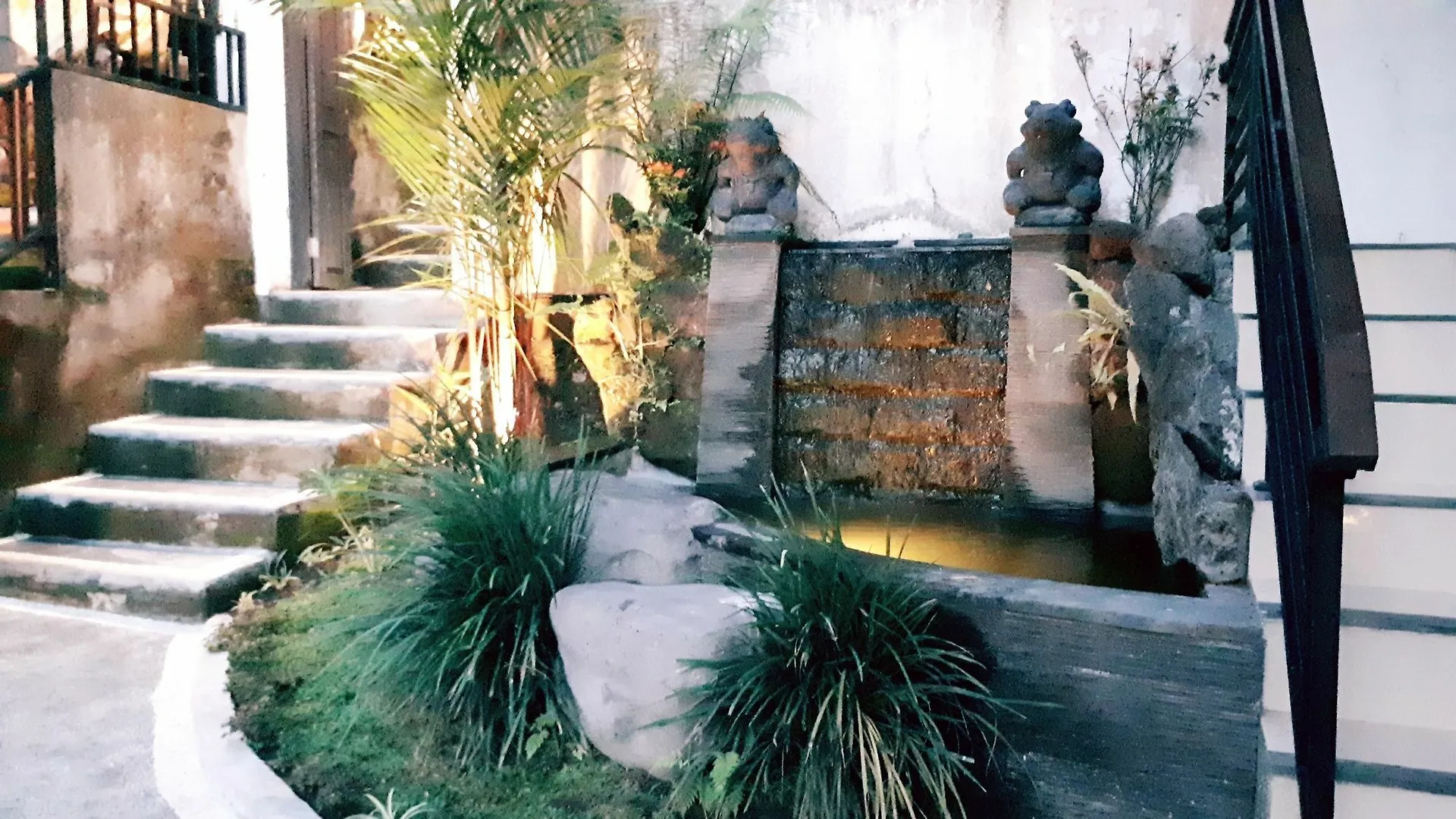 Maison d'hôtes Hotel Ayu Duwur Beji à Ubud